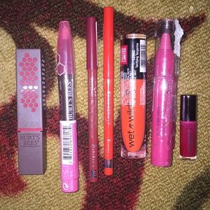 Burt’sbees & other lip bundle nwot